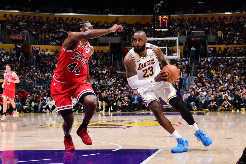 到禁区内外 到禁区内外