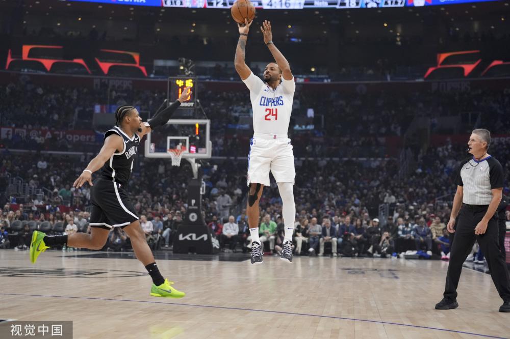 员在步入职 员在步入职